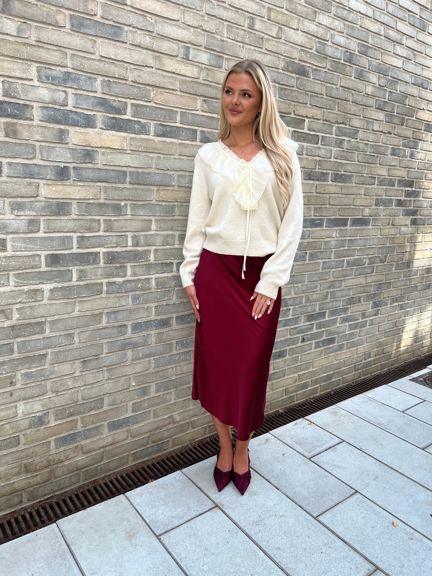 Emma bordeaux skirt