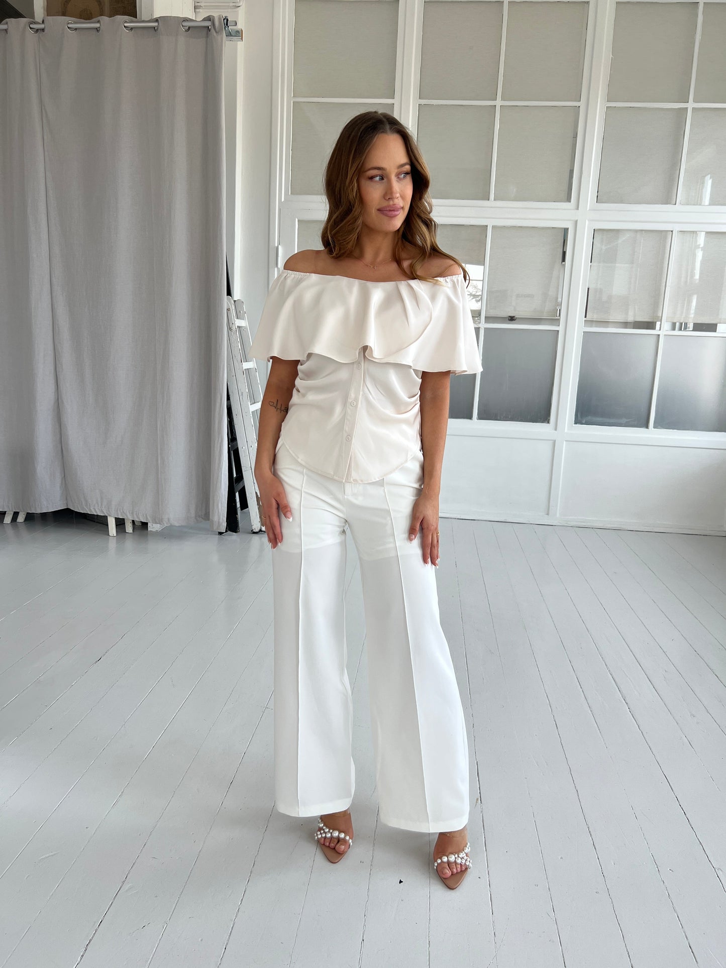 Elli beige blouse