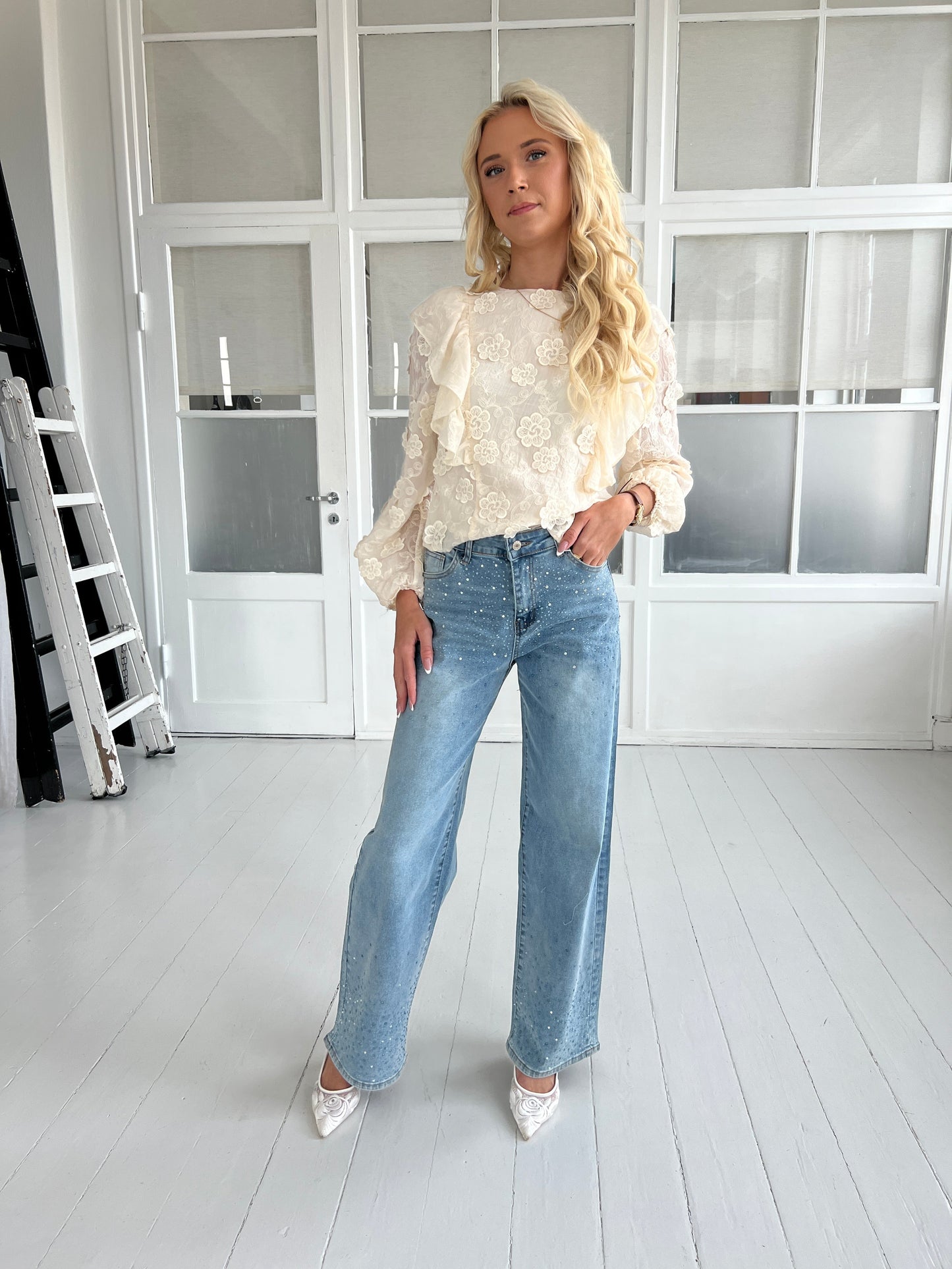 Laulia straight rhinestone jeans