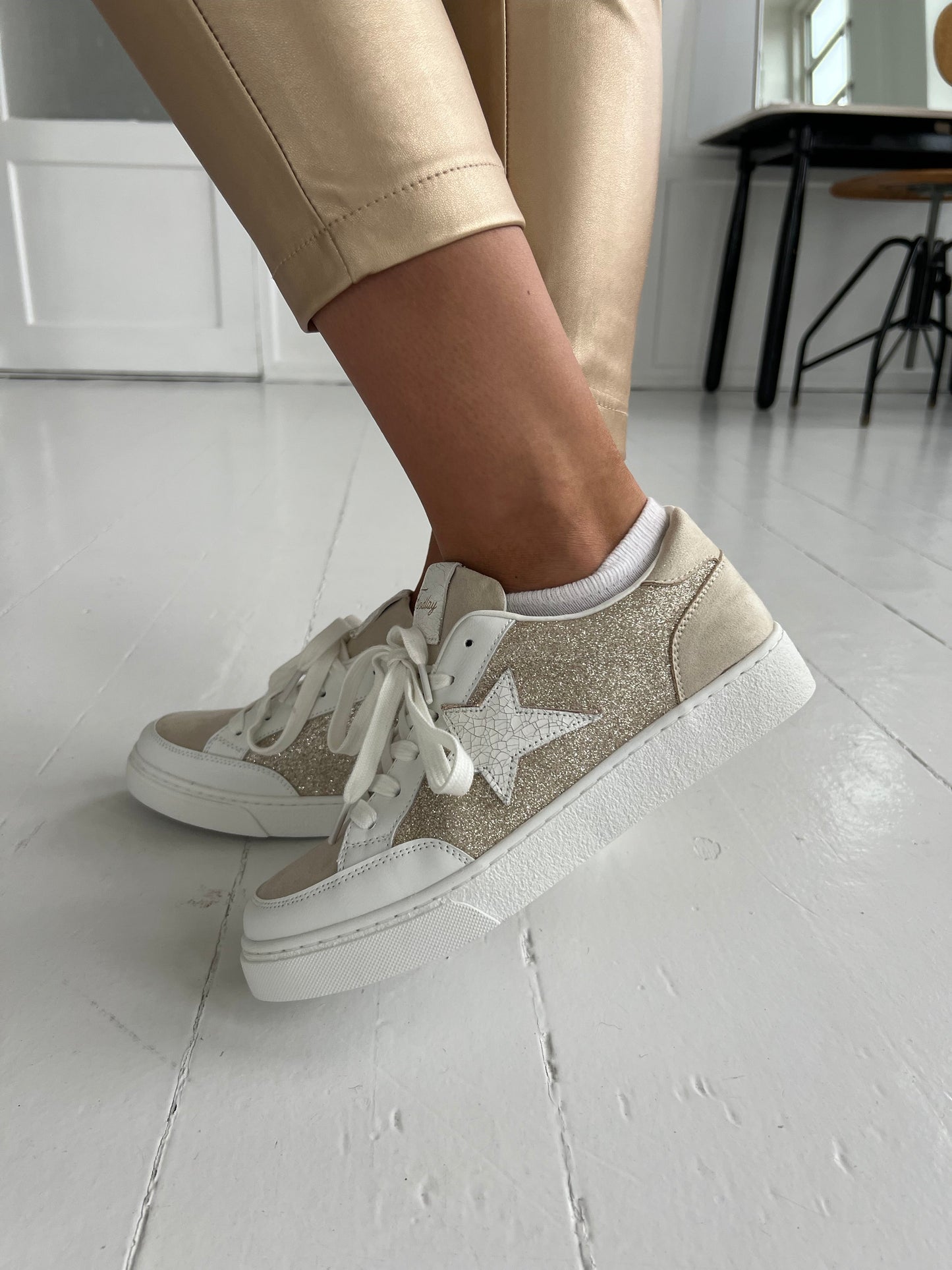 Covana gold sneakers
