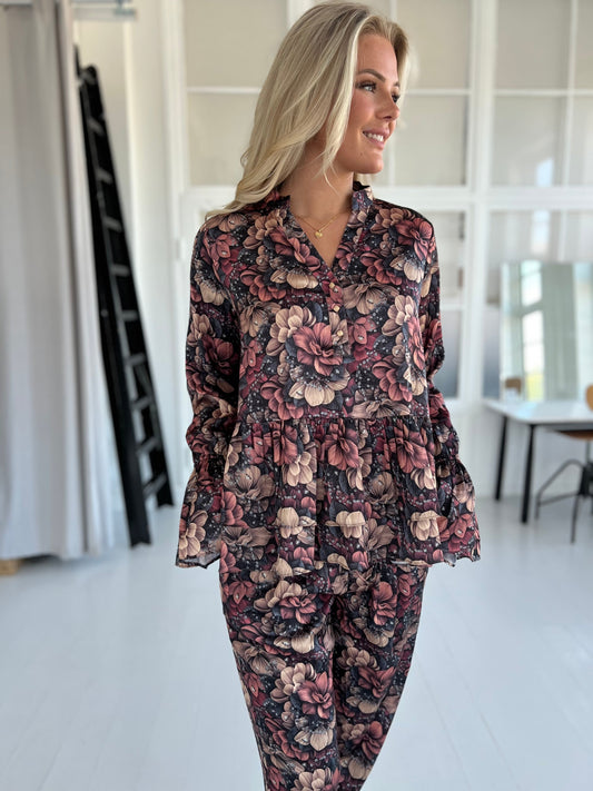 Gaspar Lido flower blouse (7325) fra webshoppen Aaberg Copenhagen