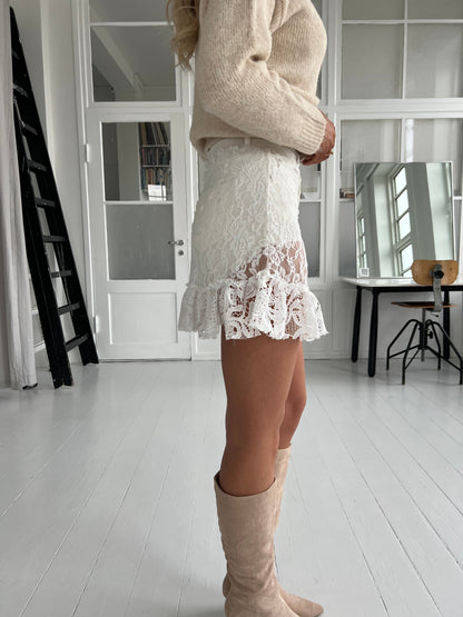 Azaka white lace skirt (4214)