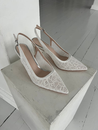 Azalea white lace heel (590)