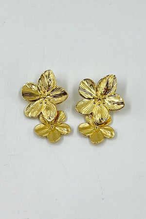 Boucle golden flower earring fra webshoppen Aaberg Copenhagen